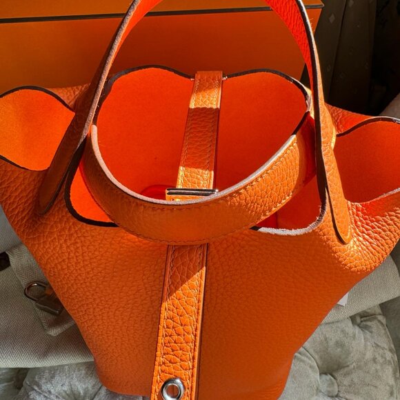 NEW 2024 Hermes Picotin Lock 18 Clemence Bull Calf Skin Orange Bag - Picture 7 of 15